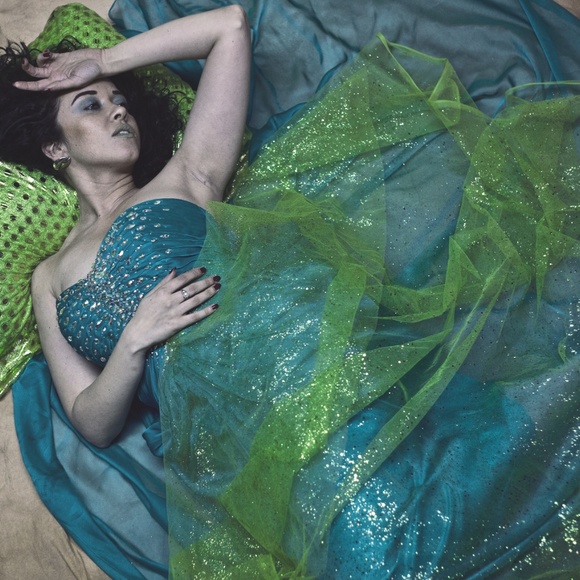 Meet your Posher, Jennifer - Picture 4 of 5